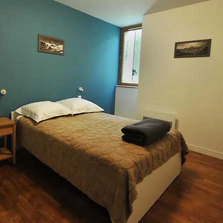 De L Ours - Gr10 - Saint Michel Hostel Borce